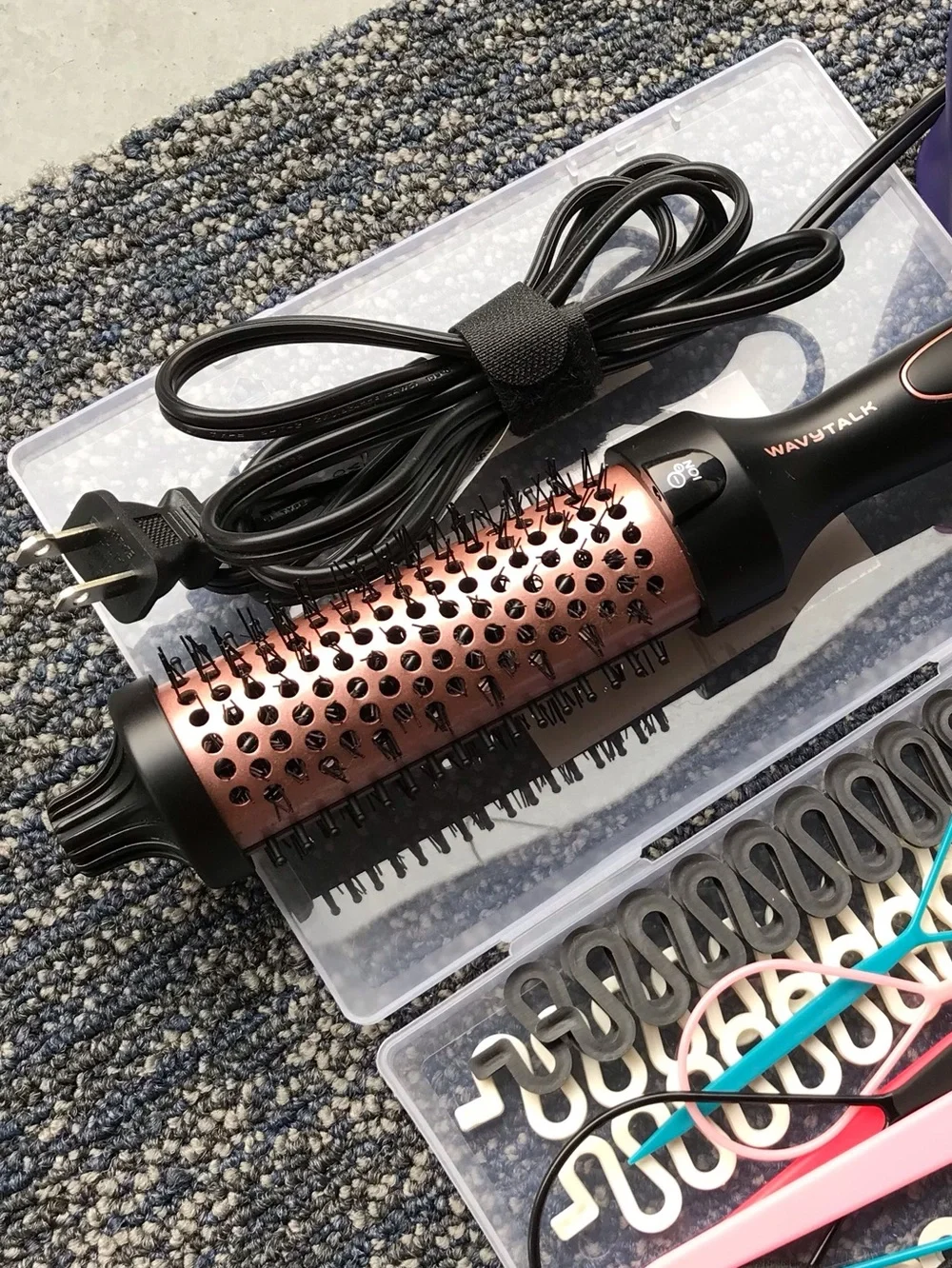 Wavytalk Rose Gold Heated Round Brush - Smooth & Volumize